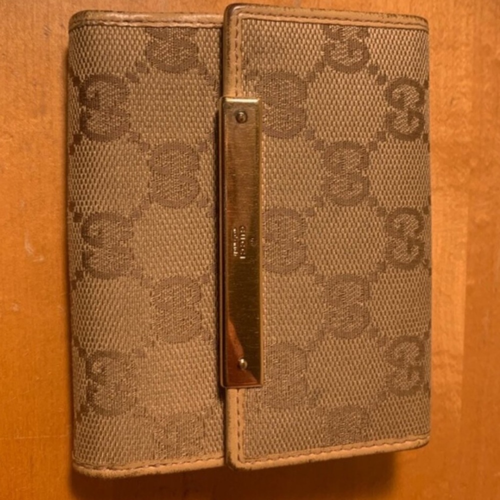 Gucci Monogram Wallet - Picture 2 of 10